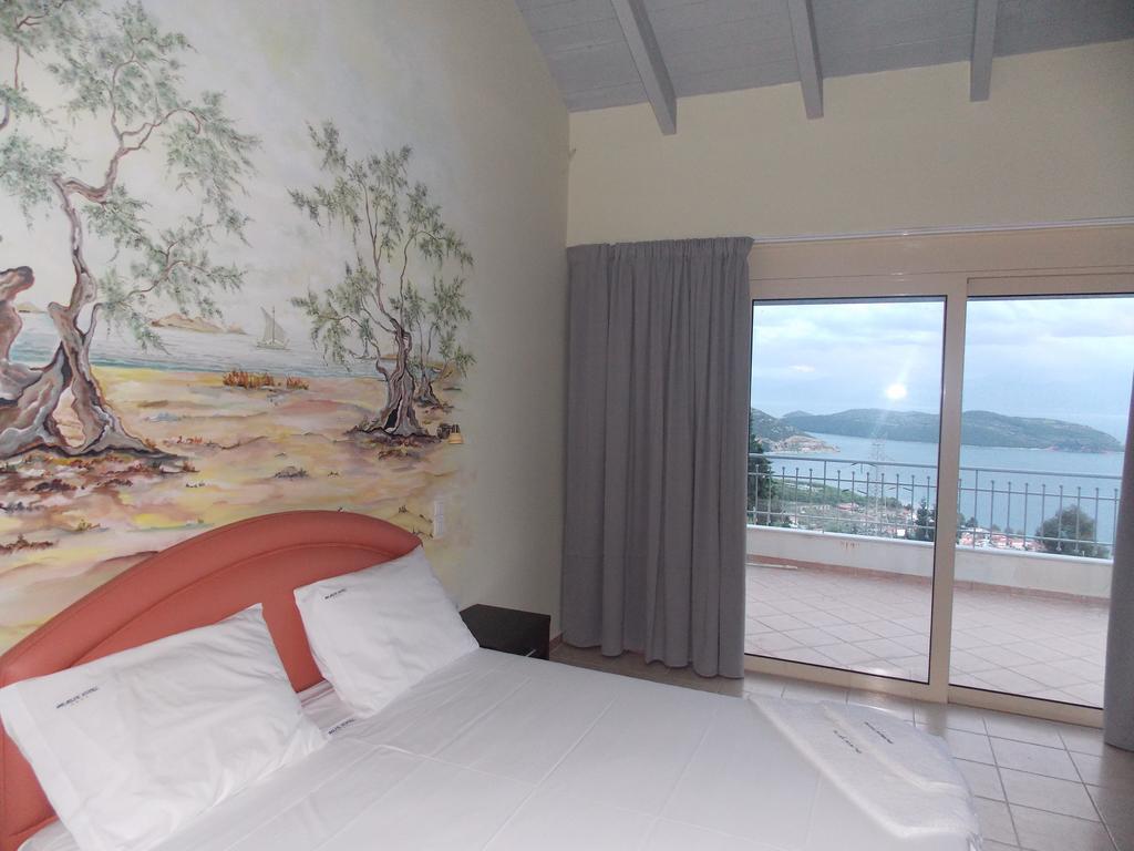 Hotel Theasis Paralia Sergoulas 客房 照片